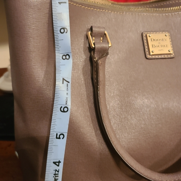 Dooney & Bourke - Picture 3 of 8